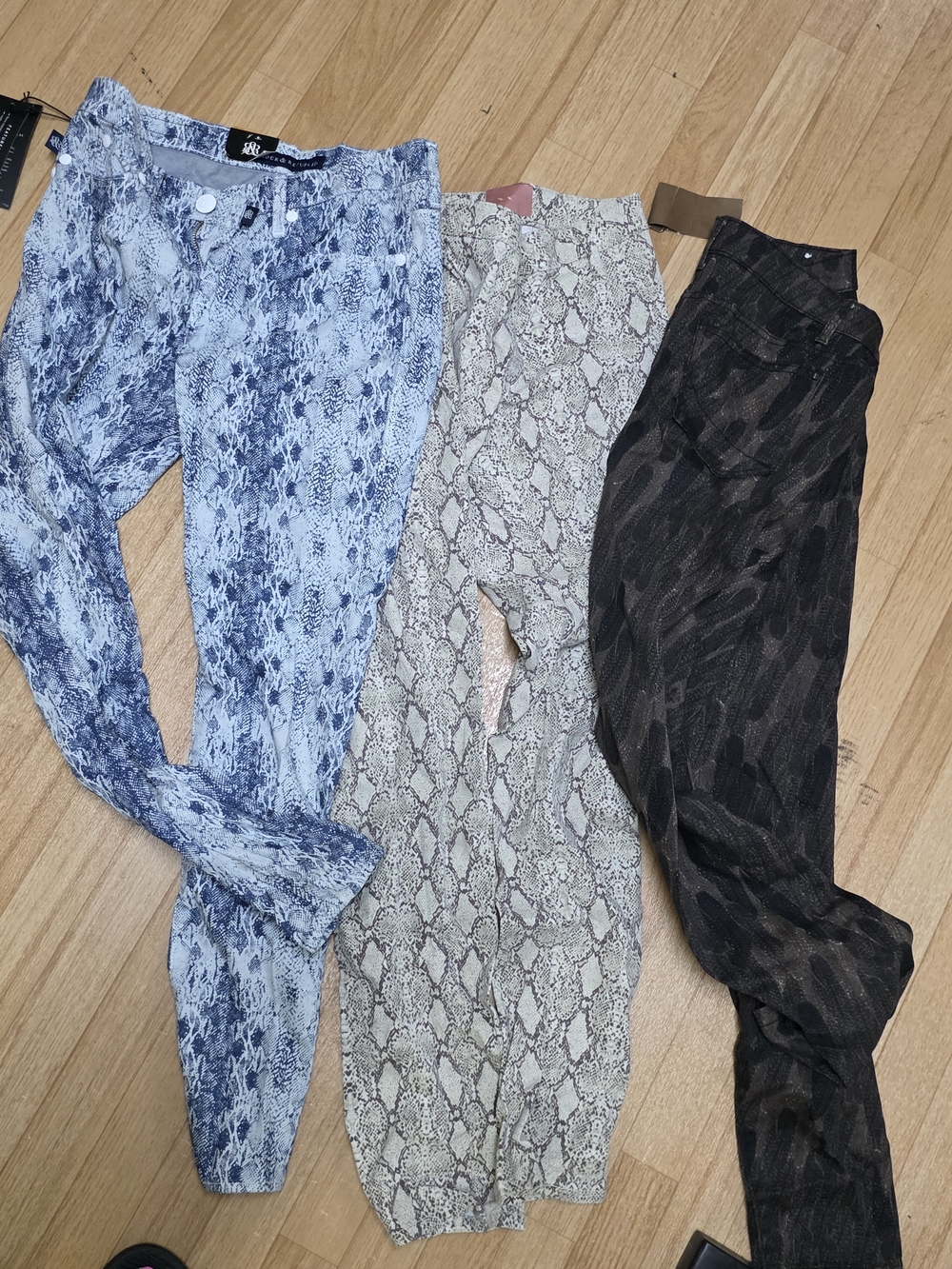 Womens Printed Skinny Pants Lot In Assorted Sizes- Snake & Abstract Prints